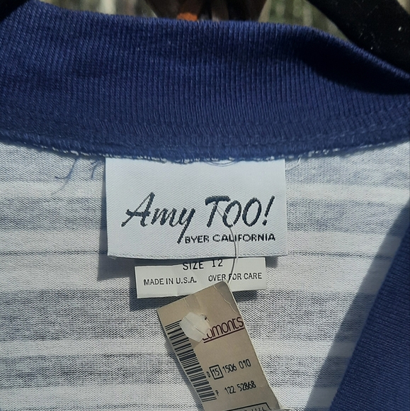 🆕️ Amy Too Vintage 80s Sweater - Picture 4 of 7